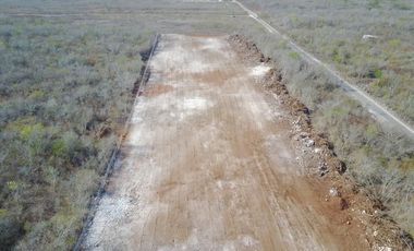 TERRENO INDUSTRIAL A 900 METROS DE CARRETERA TEYA A CANCUN EN MERIDA, YUCATAN.