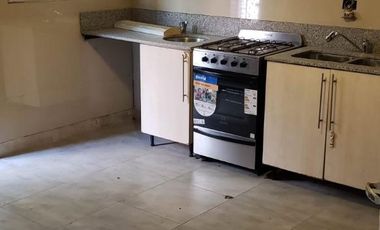 Casa en venta - 3 Dormitorios 2 Baños - Cocheras - 340Mts2 - Ituzaingó