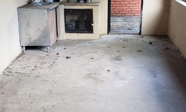 Casa en venta - 3 Dormitorios 2 Baños - Cocheras - 340Mts2 - Ituzaingó