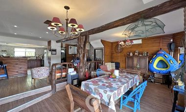 Casa estilo cabaña en Venta. 3 dormitorios. 2 plantas. Salida al río. Barrio cerrado Yacht Club Guazú