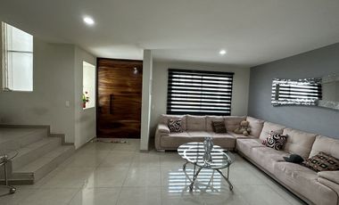 Casa en Renta Coto Naturezza, Bosques de Santa Anita, Tlajomulco de Zuñiga, Jal.