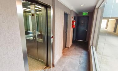 Venta  Departamento en Lanús Este 2 ambientes con balcón al contrafrente