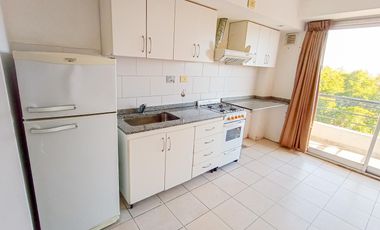 Venta  Departamento en Lanús Este 2 ambientes con balcón al contrafrente