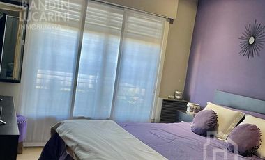 Casa en Berazategui en Venta mas Casa al Fondo. Toma Depto en Parte de Pago. Sobre Avenida Mitre.