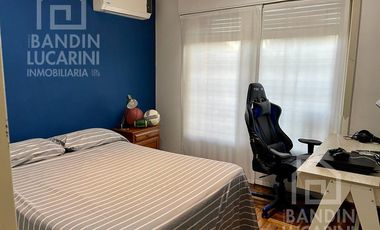 Casa en Berazategui en Venta mas Casa al Fondo. Toma Depto en Parte de Pago. Sobre Avenida Mitre.