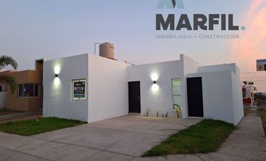 Venta de Casa de 1 Planta en Esquina frente a Jardín en Villa de Álvarez