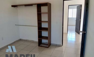 Venta de Casa de 1 Planta en Esquina frente a Jardín en Villa de Álvarez
