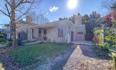 Casa de dos dormitorios en venta en  Sol Del Parana