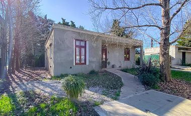Casa de dos dormitorios en venta en  Sol Del Parana