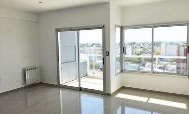 Departamento de 2 Dormitorios - Semipiso - 90 m2 - con COCHERA cubierta
