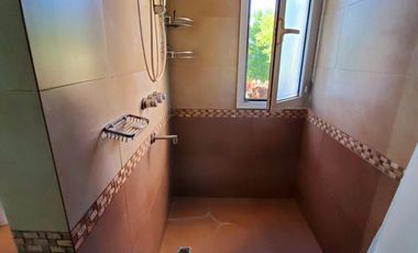 Moderna propiedad en Barrio Privado Santa Ana