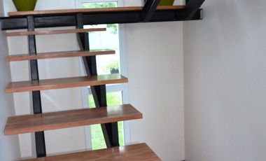 Moderna propiedad en Barrio Privado Santa Ana