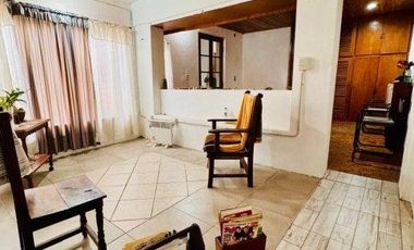 Casa en venta - 2 Dormitorios 1 Baño - Cochera - 401Mts2 - 12 De Octubre, Berazategui