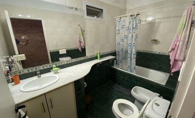 CASA EN FUNES