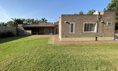 CASA EN FUNES