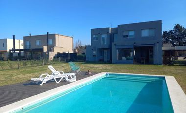 Venta Casa - Barrio Privado Altos de Campo Grande / Pilar