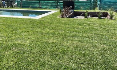 Casa en venta - 3 Dormitorios 4 Baños - Cochera - 220Mts2 - El Naudir