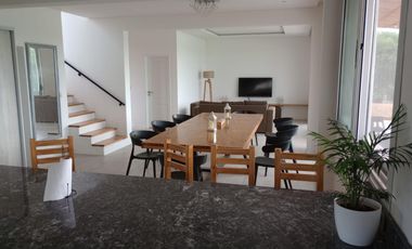 Casa en  San Sebastian