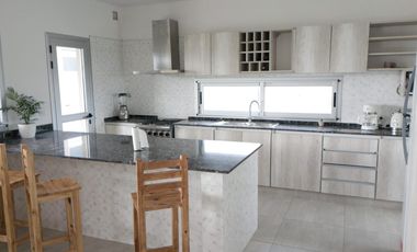Casa en  San Sebastian