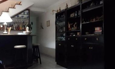 Casa en venta - 3 Dormitorios 2 Baños - Cochera - 155Mts2 - San Bernardo del Tuyú