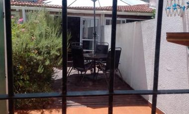 Casa en venta - 3 Dormitorios 2 Baños - Cochera - 155Mts2 - San Bernardo del Tuyú