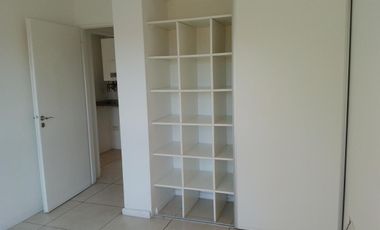 Excelente departamento en Condominio Las horquetas con seguridad en entorno verde.