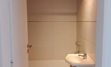 Excelente departamento en Condominio Las horquetas con seguridad en entorno verde.