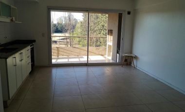 Excelente departamento en Condominio Las horquetas con seguridad en entorno verde.