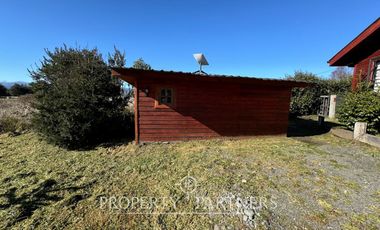 Casa con vista al lago y volcanes en Puyehue