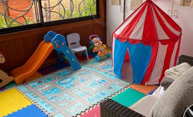 Casa con vista al lago y volcanes en Puyehue