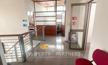 Se arrienda gran local comercial a pasos de Av. Alemania