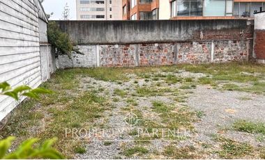 Se arrienda gran local comercial a pasos de Av. Alemania