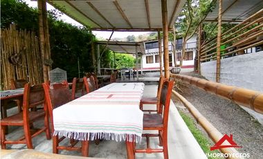 Casa-finca turística en Las Camelias, Dosquebradas