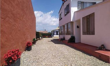 VENTA. PERMUTA CASA CAMPESTRE ZIPAQUIRA
