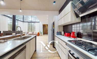Casa en venta en Costa Esmeralda con gas y piscina