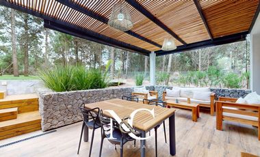 Casa en venta en Costa Esmeralda con gas y piscina