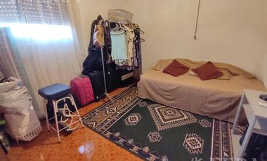 Venta departamento tipo casa PH 3 ambientes con cochera y patio en Quilmes