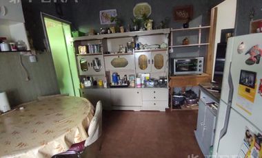 Venta departamento tipo casa PH 3 ambientes con cochera y patio en Quilmes