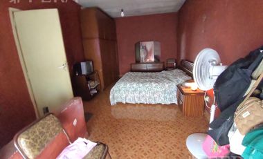 Venta departamento tipo casa PH 3 ambientes con cochera y patio en Quilmes
