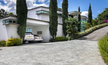 CASA CAMPESTRE SECTOR ALTOS DEL POBLADO