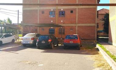 Venta de Departamento 3 ambientes con cochera y parque en Campana