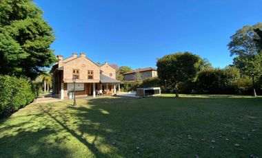 Casa - Abril Club De Campo