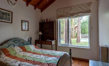CASA CARILO - VENTA -Tucán y Enebro -USD 190.000