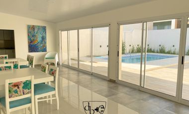 Venta de Departamento tipo Duplex de 2 ambientes en pozo en Adrogué