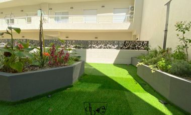 Venta de Departamento tipo Duplex de 2 ambientes en pozo en Adrogué