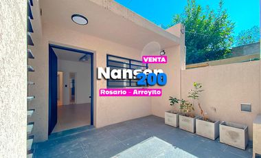 Casa a Estrenar  con  Local Comercial