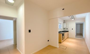 Casa a Estrenar  con  Local Comercial