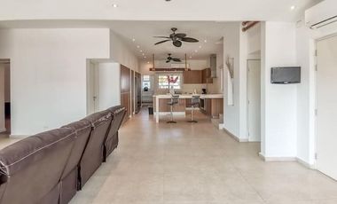 House for sale in the heart of the Cancun Hotel Zone Lagoon Front