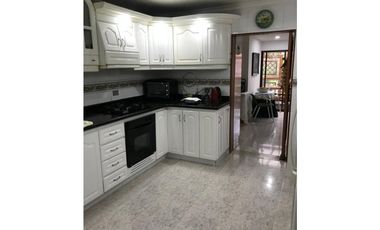 VENTA DE CASA EN PINARES