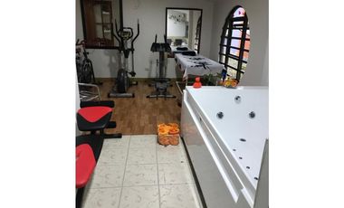 VENTA DE CASA EN PINARES